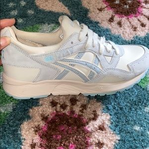 ASICS GEL-LYTE V SNEAKERS.